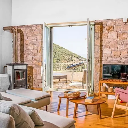 Vinglatouri Sleeps 5 Pool Air Con Wifi Villa